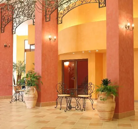 Hrizantema Hotell 3*